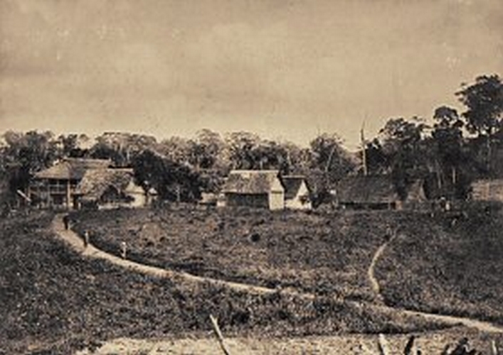 Nouveau Chantier dans les annes 1800 Source : http://gmarchal.free.fr (histoire du Bagne de Cayenne)